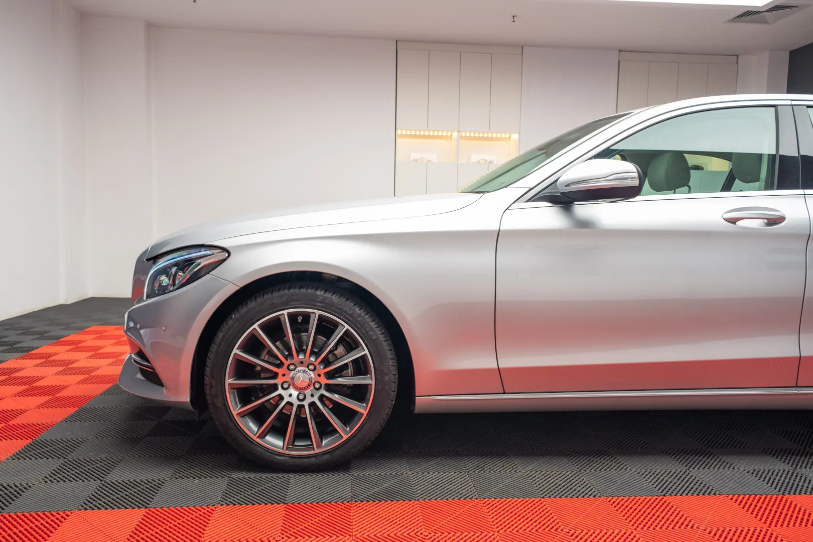 Mercedes-Benz C 200