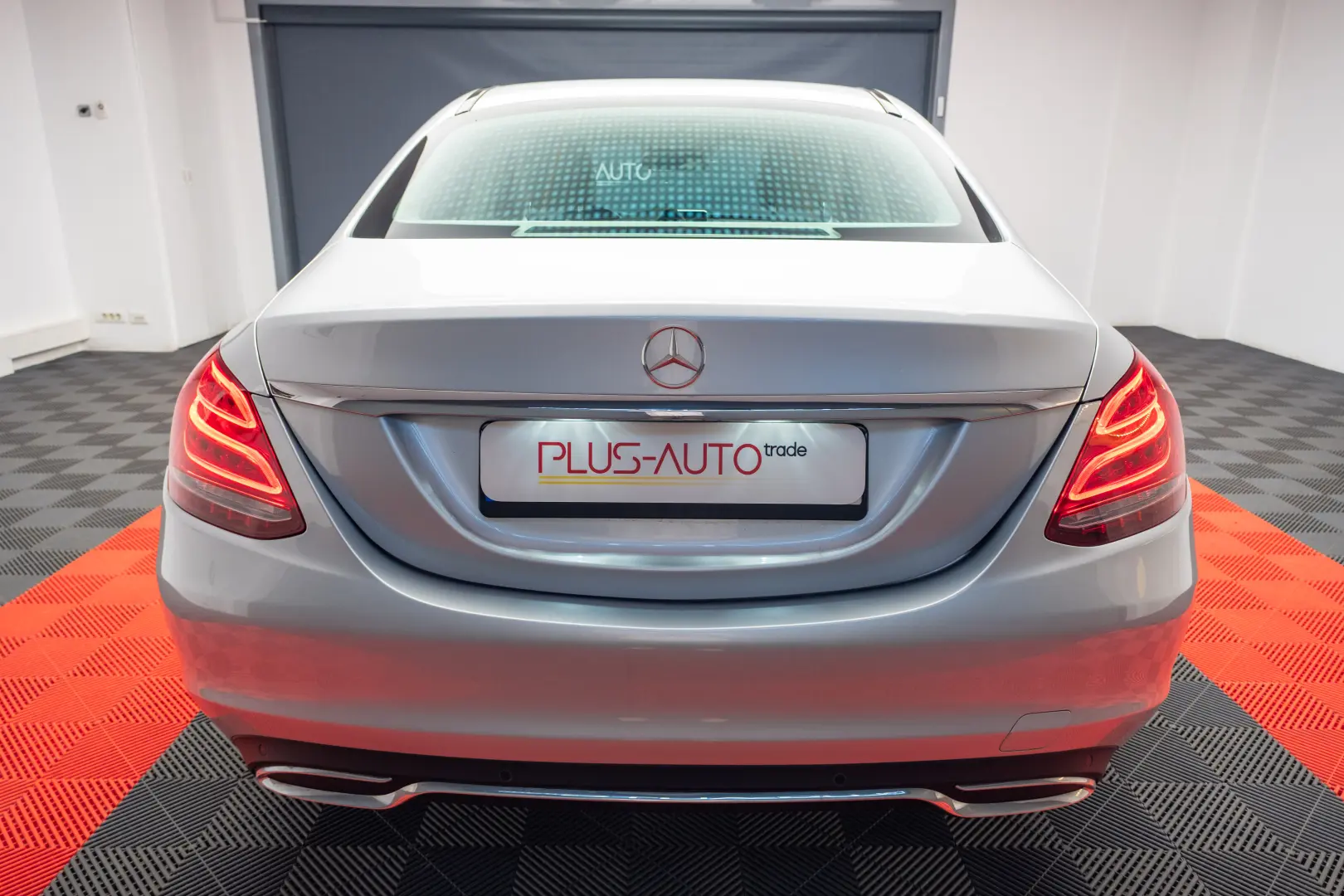 Mercedes-Benz C 200
