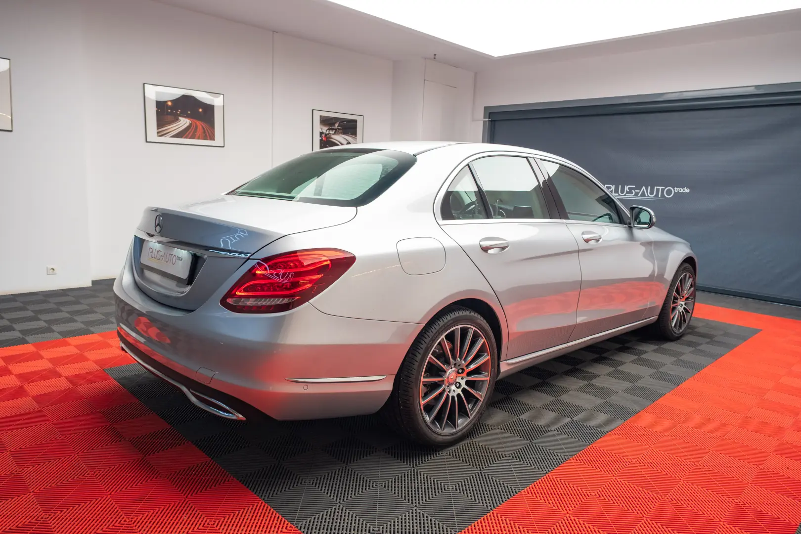Mercedes-Benz C 200