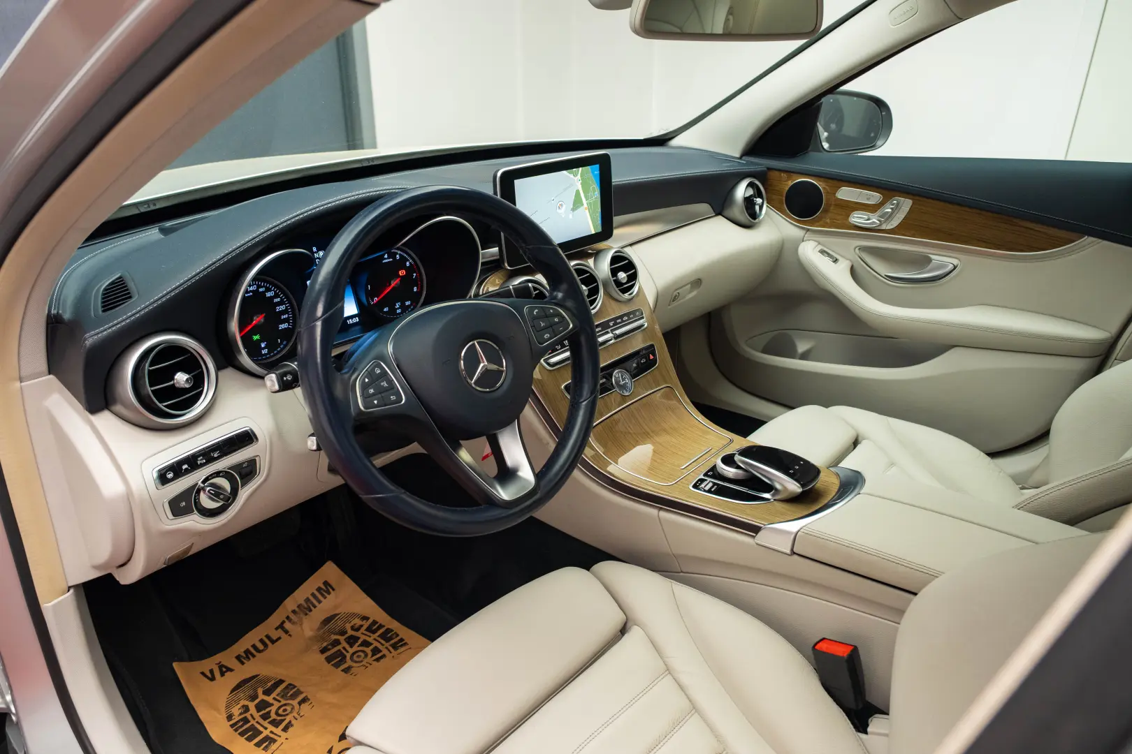 Mercedes-Benz C 200