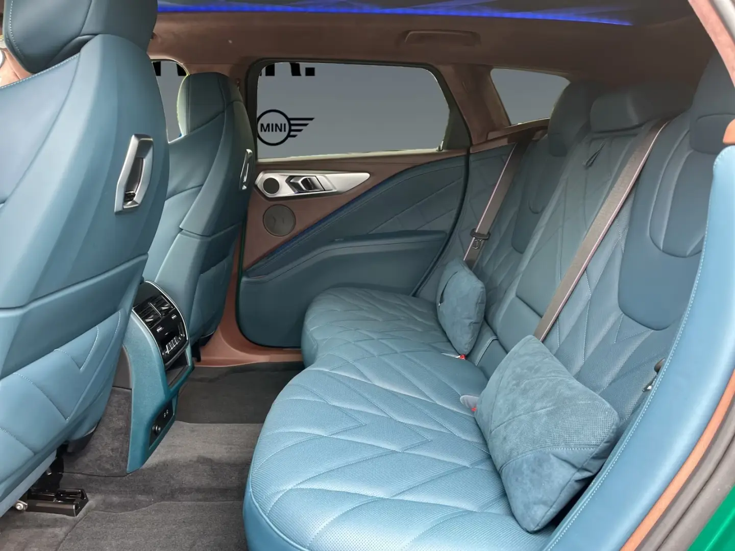 BMW XM 50e AHK Asistent Drving Prof Masaj