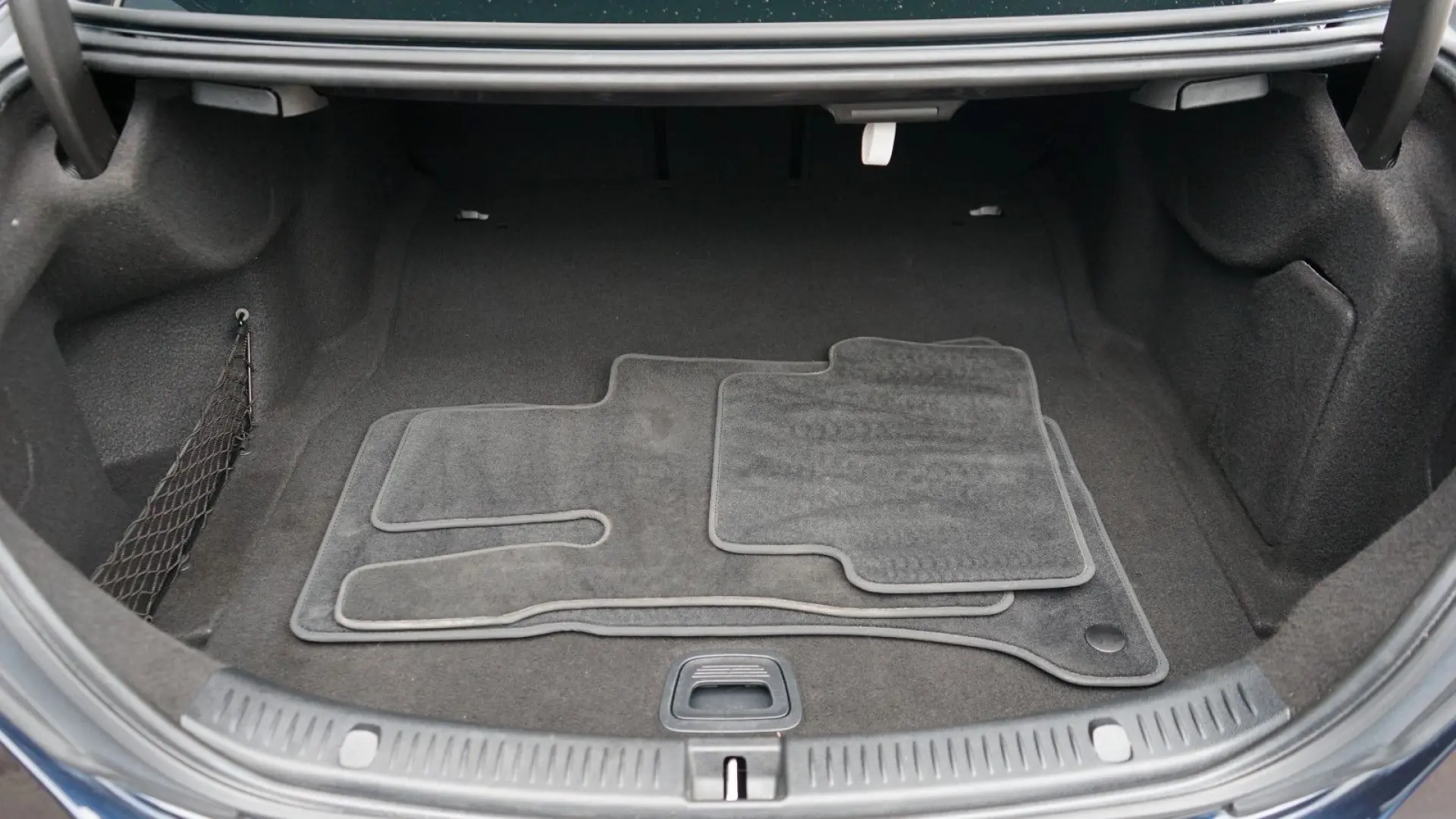 E 400 D 4 MATIC LIMOUSINE AVANTGARDE WIDESCREEN