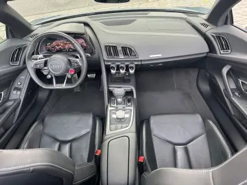 R8 Spyder 5.2 quattro performance CARBON KERAMIK