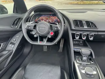 R8 Spyder 5.2 quattro performance CARBON KERAMIK