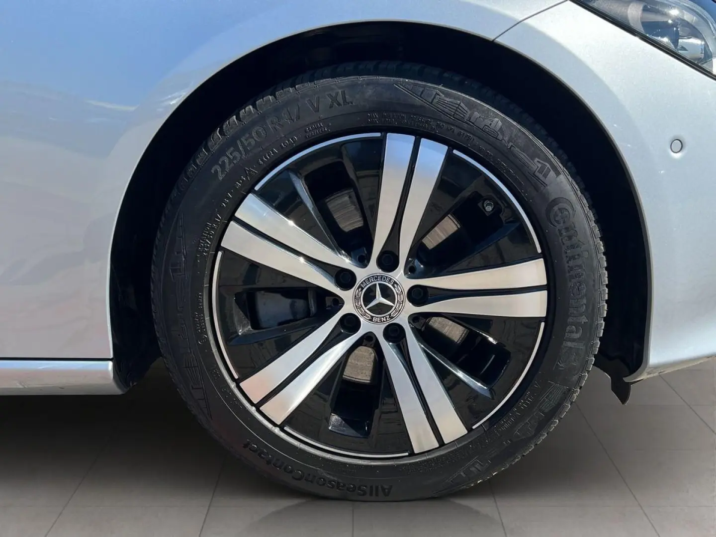 C 220 d Aut Lim   AVANTGARDE   SIDE   LANE   GSD
