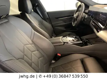520 xDr M Sport 19  HeadUp DrivingProf Memory