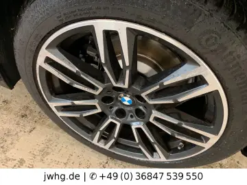 520 xDr M Sport 19  HeadUp DrivingProf Memory