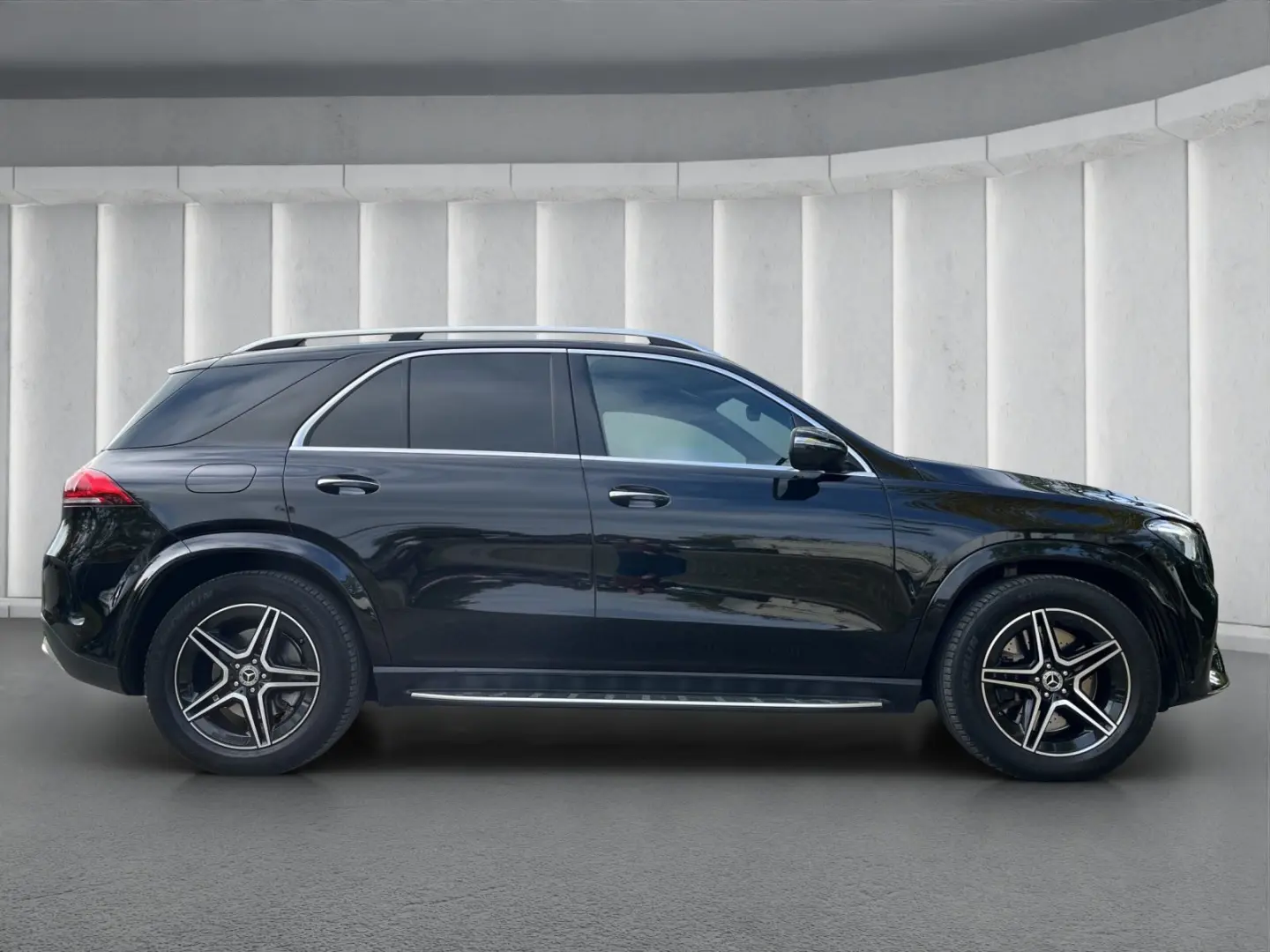GLE 450 4M EQ Burm Pano 360 AHK