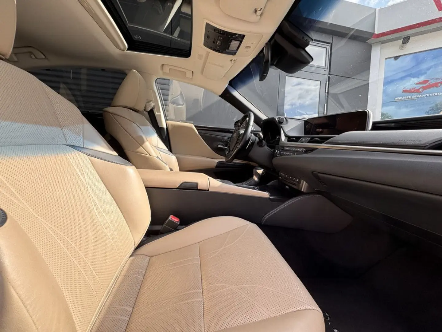 ES 300 h Luxury Line SHZ ACC HUD MATRIX-LED 360