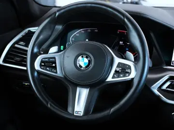 X5 xDrive30d M Sport (G05)  LED 360  Kamera Navi