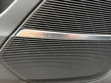 RSQ8 Dynamik  Keramik B&O Pano Soft-Close AHK 23