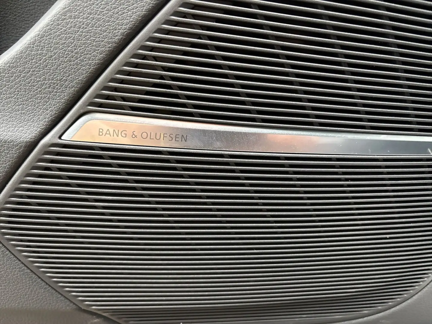 RSQ8 Dynamik  Keramik B&O Pano Soft-Close AHK 23
