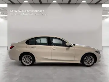 318i Limousine Navi AHK PDC Driv.Assist HiFi