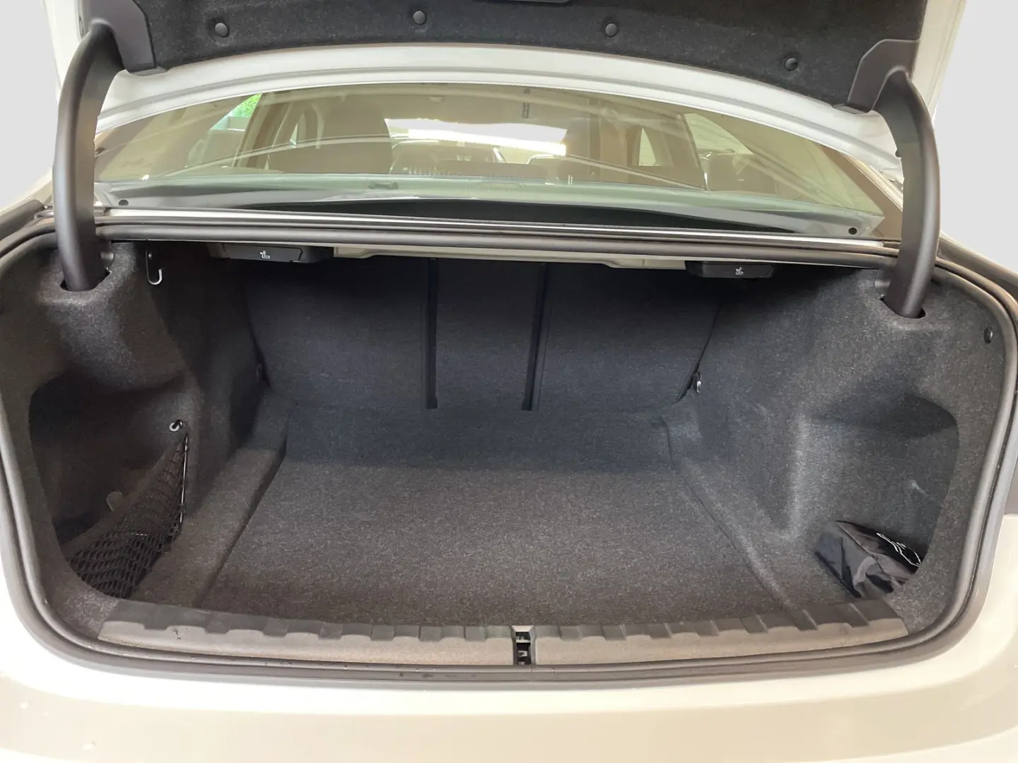 318i Limousine Navi AHK PDC Driv.Assist HiFi