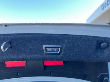 330i M-Sport Shadow PANO HUD Mem. Adap.LED DAP