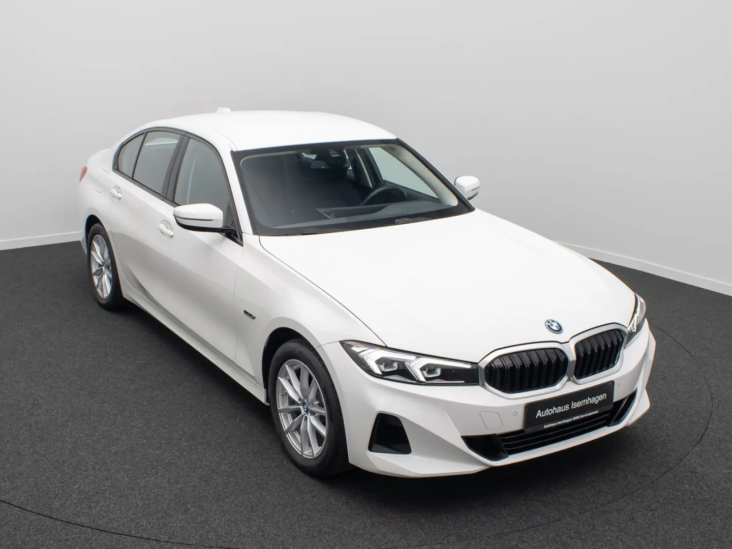 330e GeschwindigReg PDC CockpitPlus DAB Sport