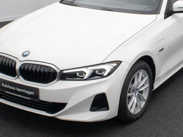 330e GeschwindigReg PDC CockpitPlus DAB Sport