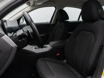 330e GeschwindigReg PDC CockpitPlus DAB Sport