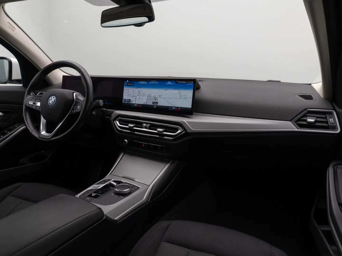 330e GeschwindigReg PDC CockpitPlus DAB Sport