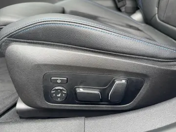330i M Sport Pro HUD Pano Innovation 360  H K