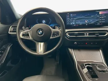 330i Aut.  M-Sport  AHK  Glasd.  LED