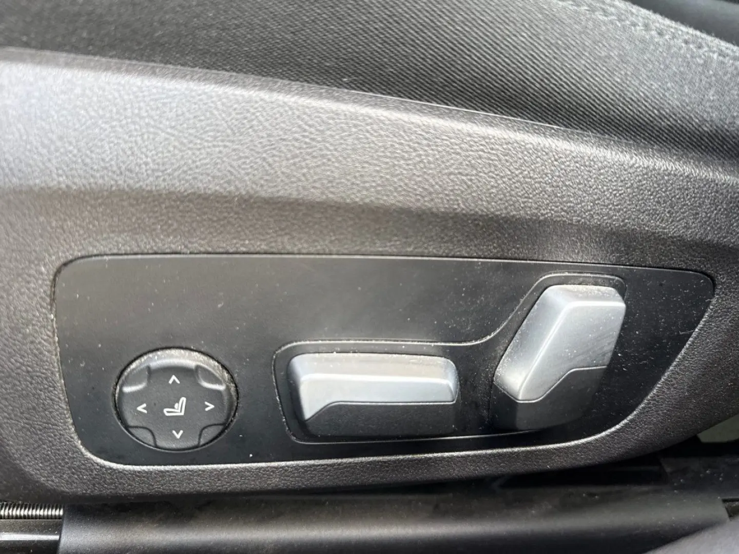 318dA limo LC  LED DAB Memory SHZ AHK Lordose