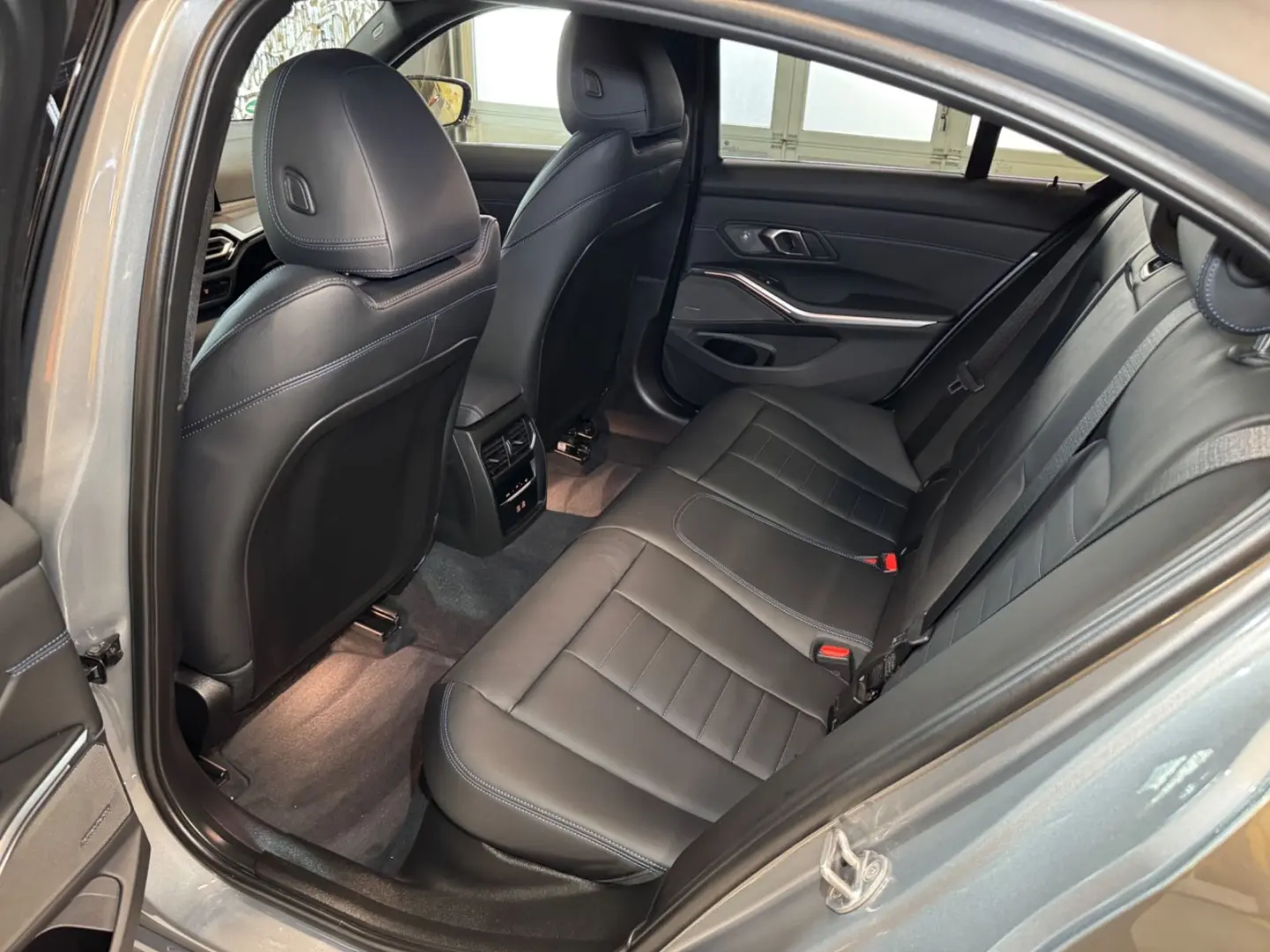 320i M Sport~ LEDER~NAVI~KAMERA 360~LED~HEAD-UP