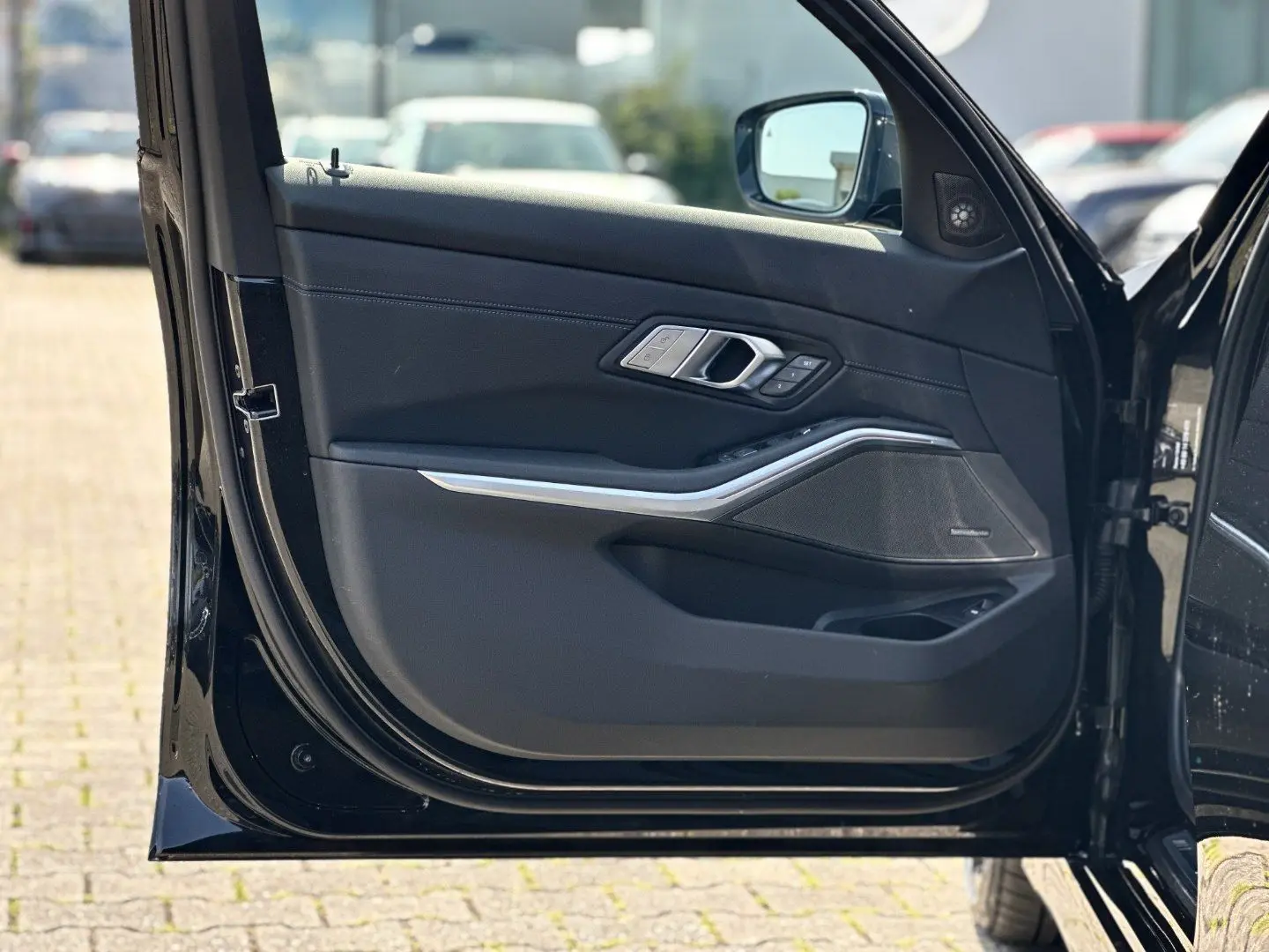 330i Limousine DAB LED Standhzg. RFK el. Sitze