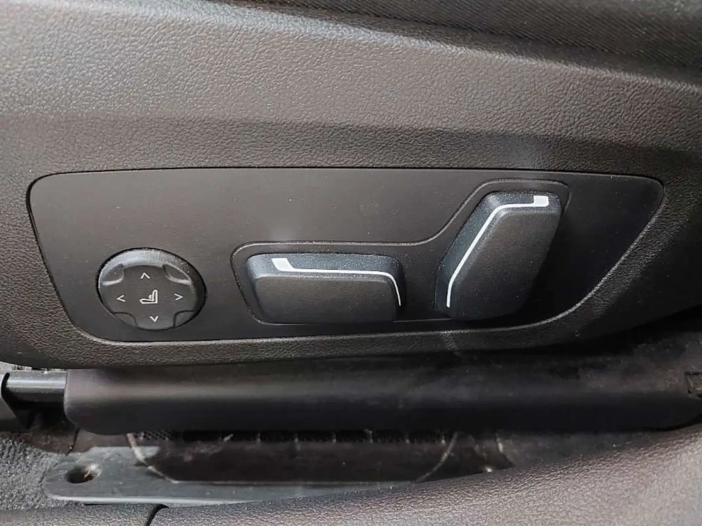 320d xDrive Lim. KZU Memory RFK LKH MFL LED HiFi