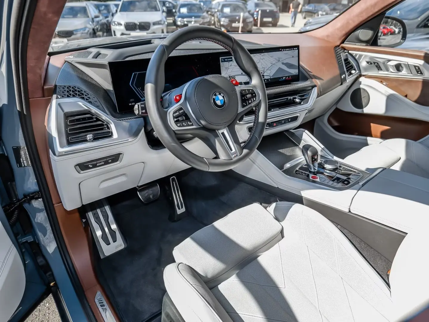 BMW XM 50e M Sport HUD ACC AHK 360