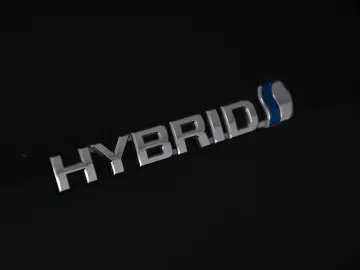 C-HR 1.8-l-VVTi Hybrid Club  1.Hand AHK