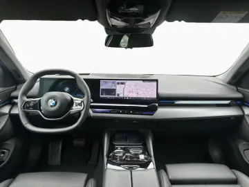 520i Limousine LivePro AdLED H K HUD DrA 360