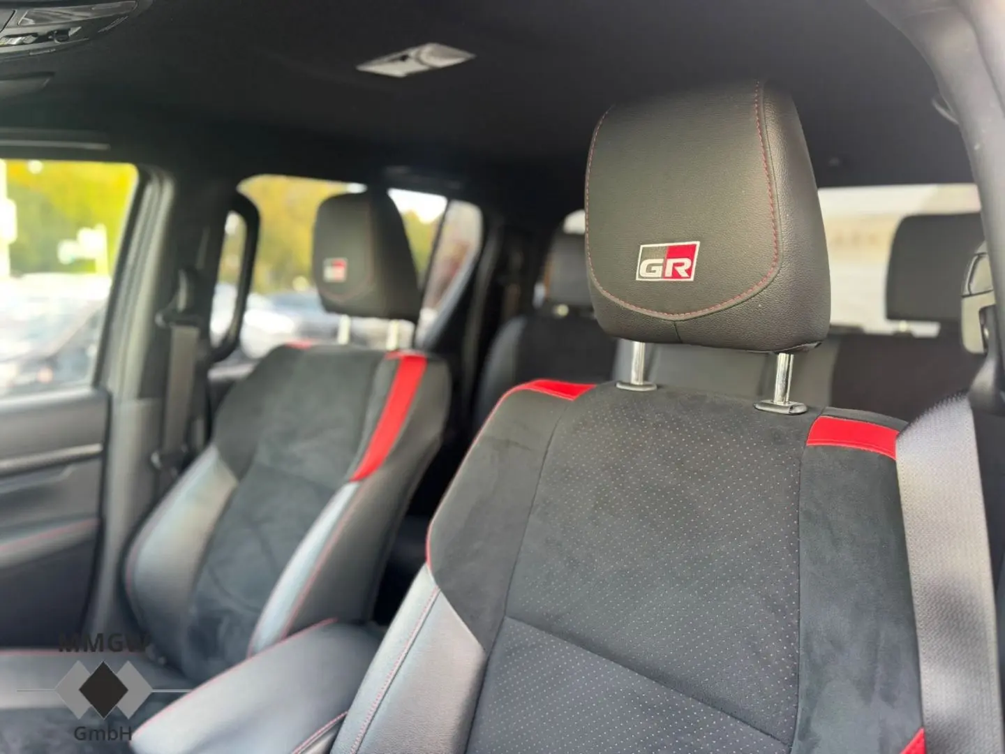 Hilux Double Cab GR Sport 4x4 2.8 D-4D EU6d Navi
