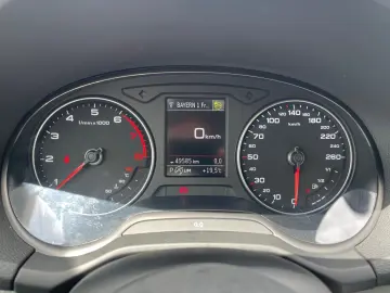 Q2 35 TFSI S-tronic NAV LED PDC SMARTPHONE DAB