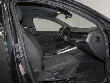 A3 Sportback 30 TFSI LM16 PDC  SMARTPHONE-INTERF