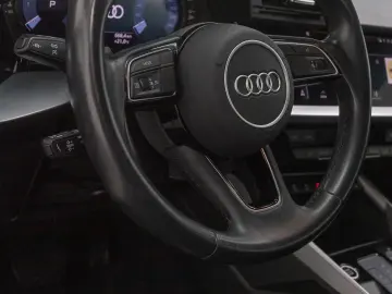A3 Sportback 30 TFSI LM16 PDC  SMARTPHONE-INTERF