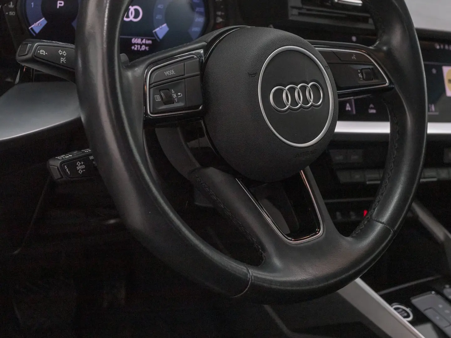 A3 Sportback 30 TFSI LM16 PDC  SMARTPHONE-INTERF