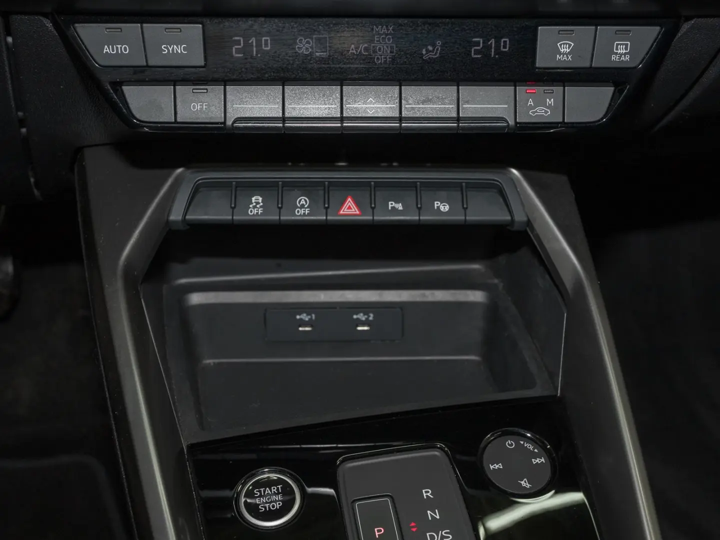 A3 Sportback 30 TFSI LM16 PDC  SMARTPHONE-INTERF