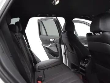 X5 xDrive50e 50e 50 e M Sport 490hp H K  VAT
