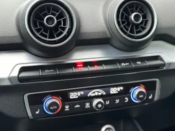 Q2 1.4 TFSI COD S tro 3xS-line ACC S-HE LED KEY