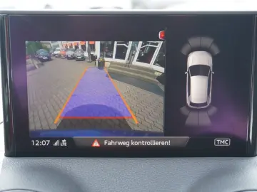 Q2 2.0 40 TFSI quattro sport S-Tronic LED Navi