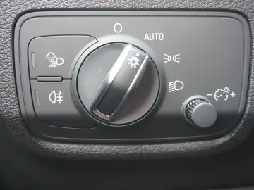 Q2 2.0 40 TFSI quattro sport S-Tronic LED Navi