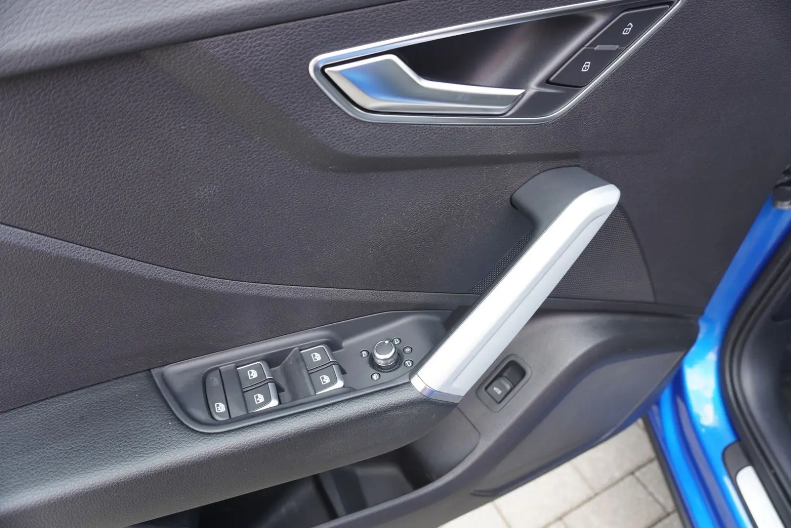Q2 2.0 40 TFSI quattro sport S-Tronic LED Navi