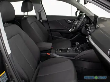 Q2 Advanced 35 TFSI S tronic Vir Cockpit