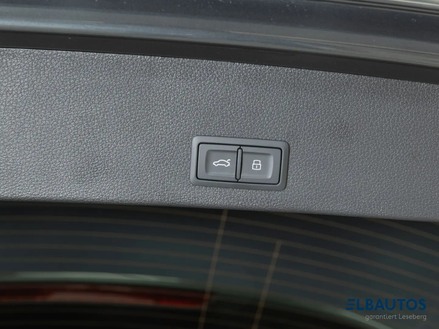 Q2 1 5 TFSI S-Tron. Advanc. Navi  Matrix-LED ACC