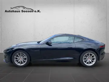 F-TYPE Coupe P300 Black Pack Performance Sitze