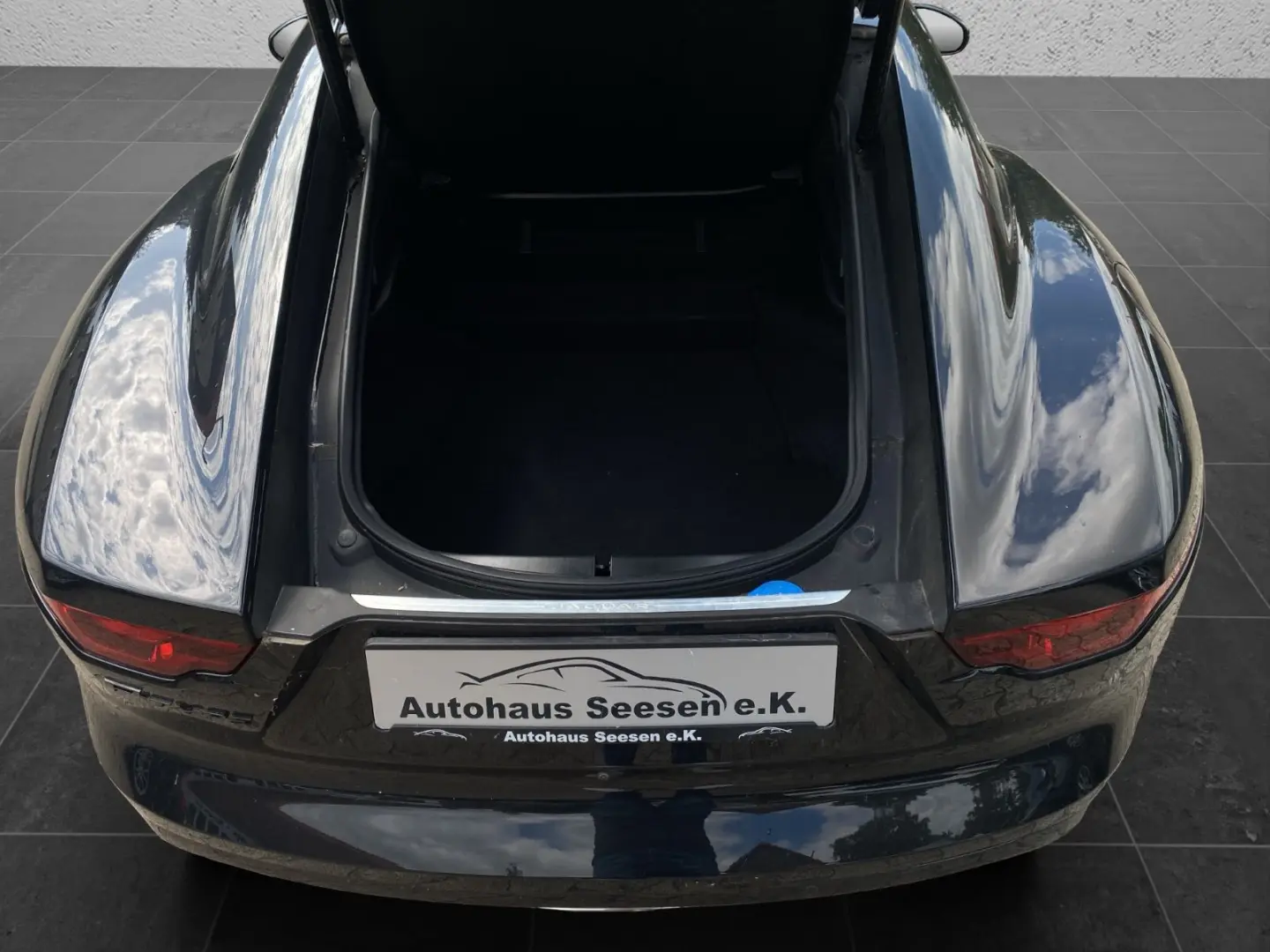 F-TYPE Coupe P300 Black Pack Performance Sitze