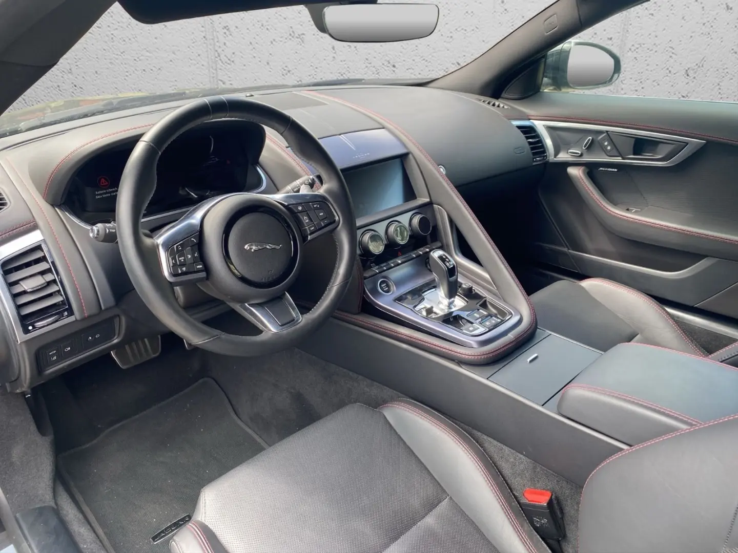 F-TYPE Coupe P300 Black Pack Performance Sitze