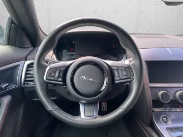 F-TYPE Coupe P300 Black Pack Performance Sitze