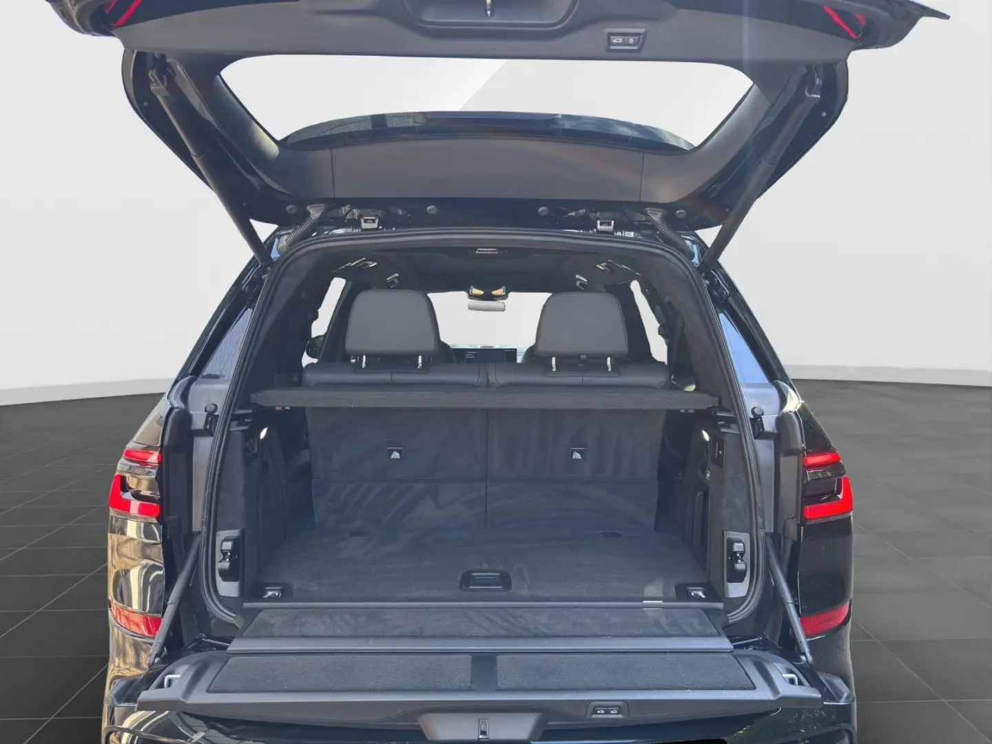 X7 xDrive40d M Sport Pro   Kristall   B&W   AHK